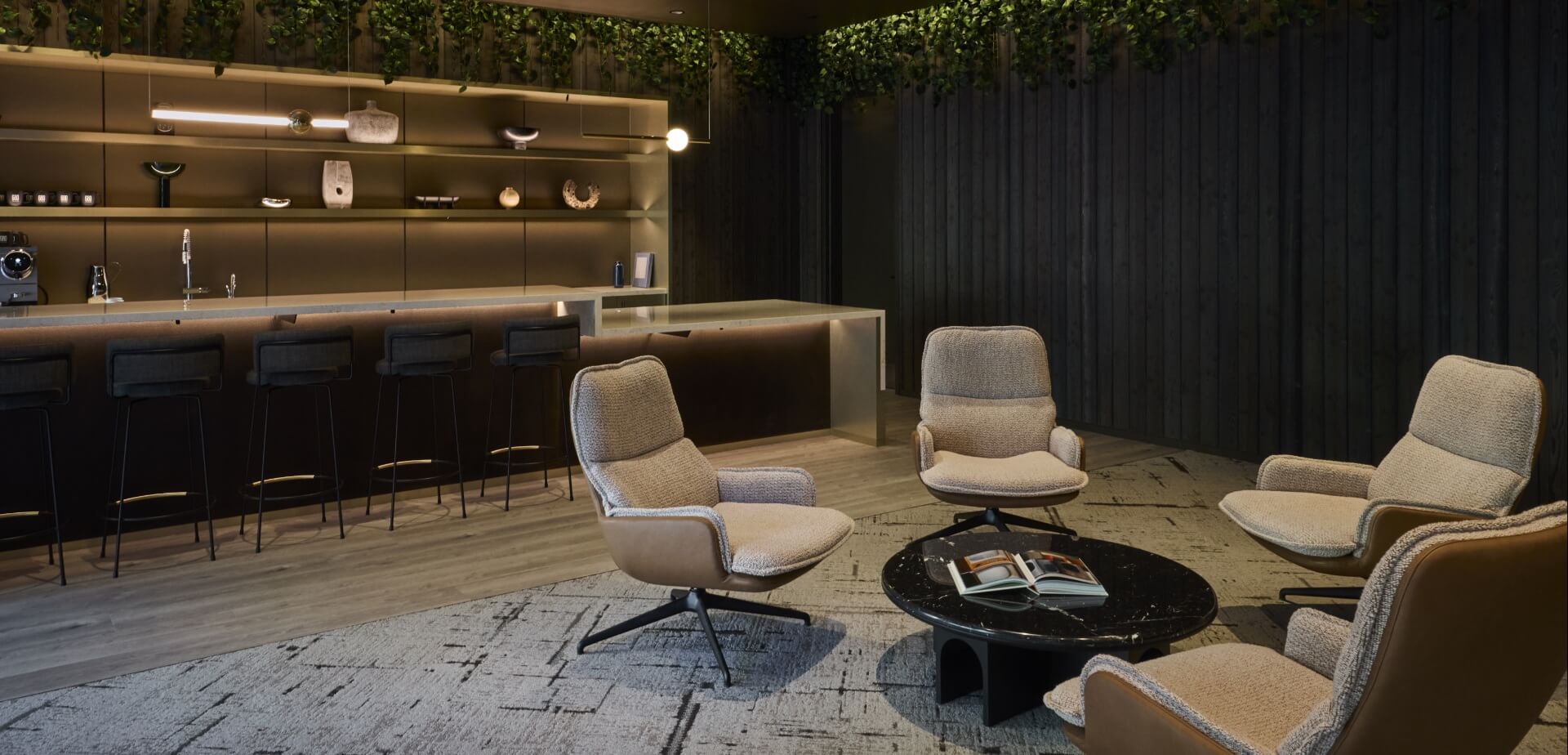 LOUNGE 4